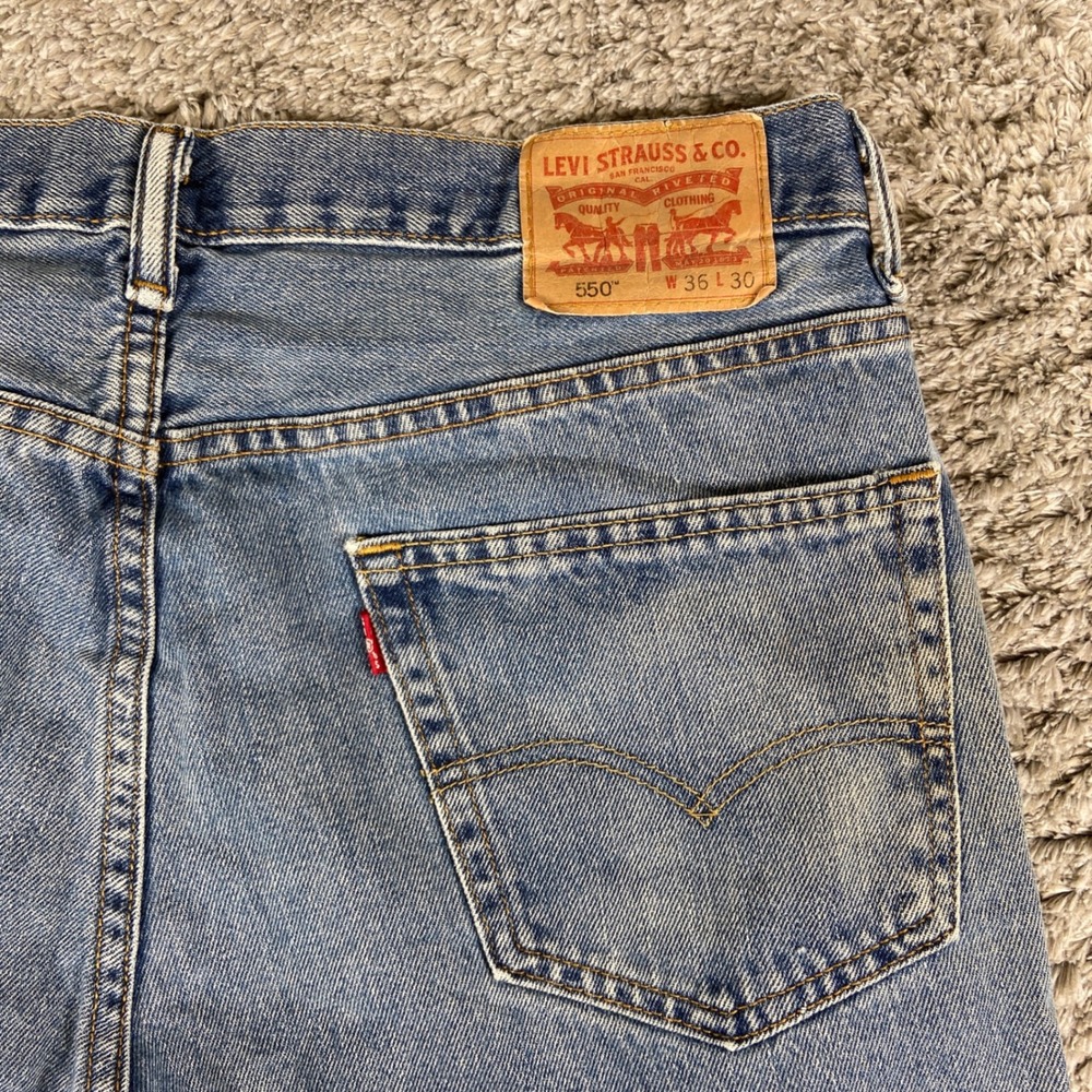 Vintage Levis 550 Jeans Mens 36x30 Blue Denim Relaxed Fit Tapered Distressed Y2k